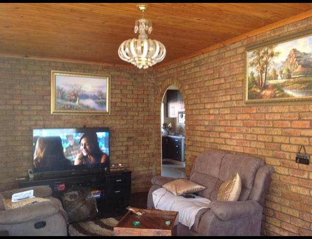 3 BEDROOM HOUSE FOR SALE IN WOODLANDS